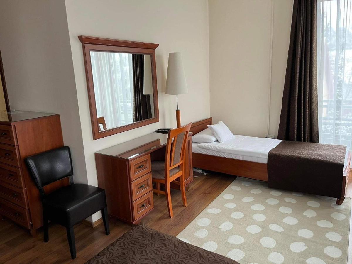 Brill Hotel بيكيسكسابا المظهر الخارجي الصورة