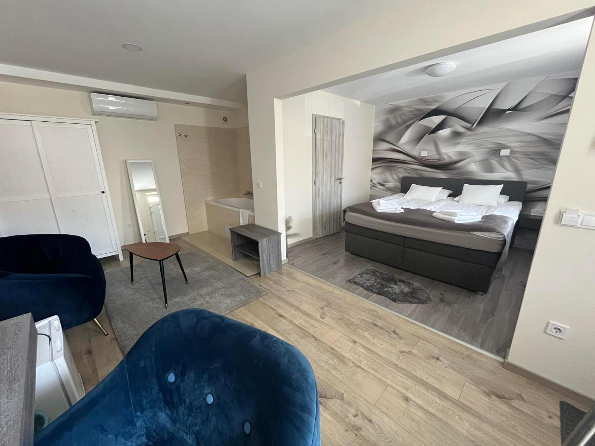 Brill Hotel بيكيسكسابا المظهر الخارجي الصورة